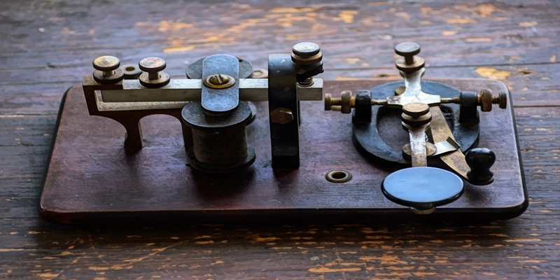 the-telegraph:-revolutionizing-communication